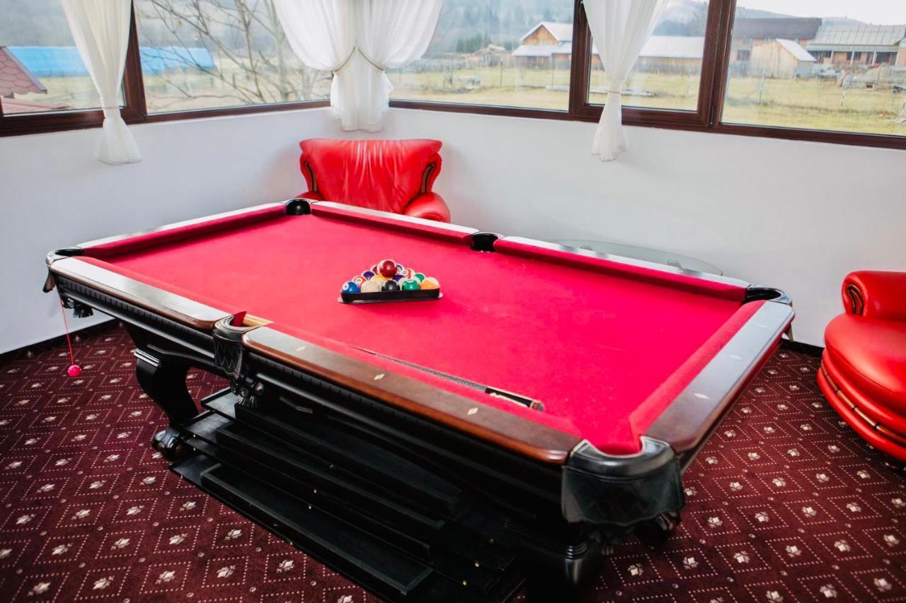 Pension Elegance Гура-Гуморулуй Экстерьер фото